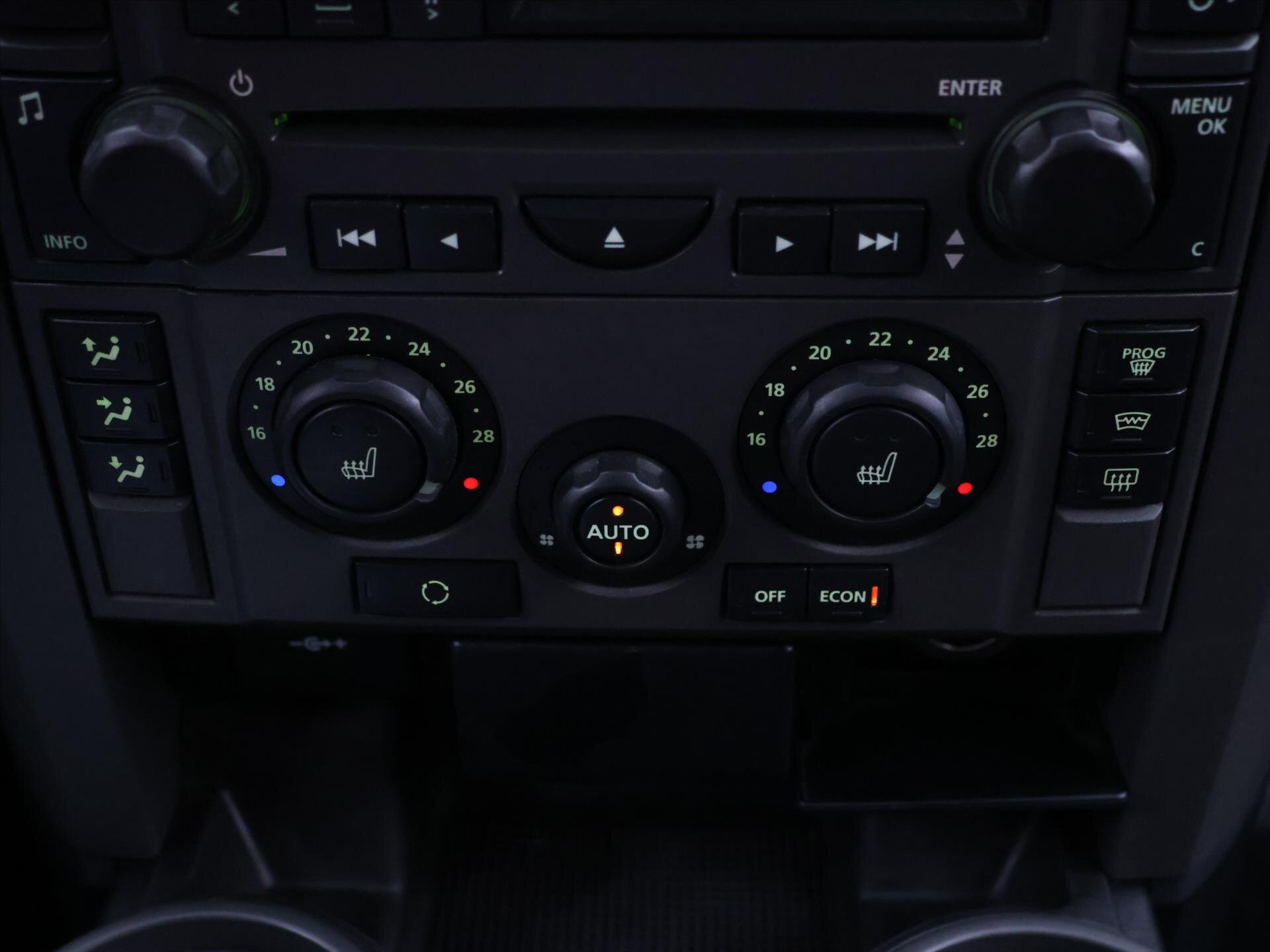 Land Rover Discovery SUV / Terénní 2,7 l 140 kw