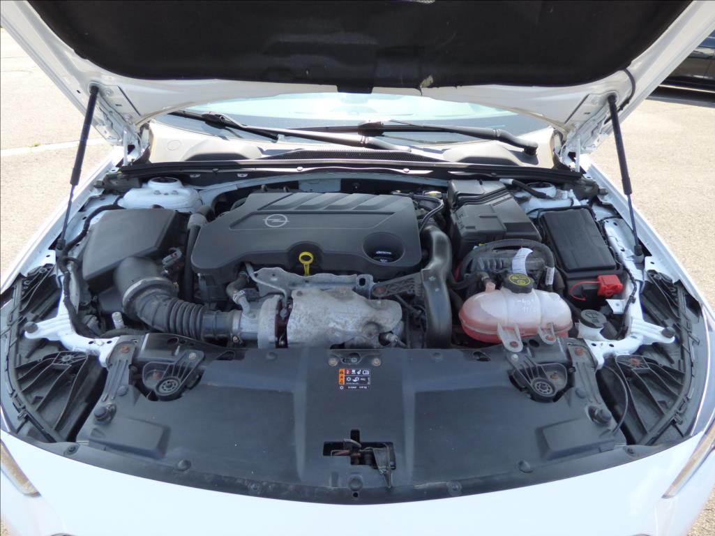 Opel Insignia Hatchback 2,0 l 125 kw