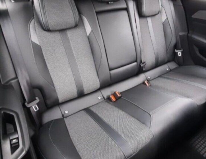 Peugeot 308 SUV 0,0 96 kw