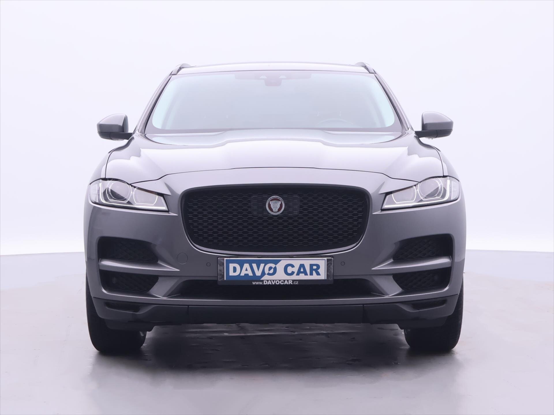 Jaguar F-Pace SUV / Terénní 2,0 l 132 kw