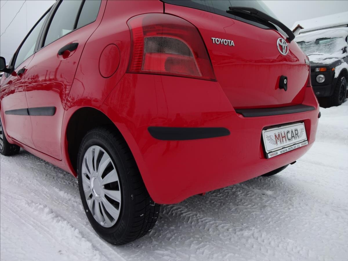 Toyota Yaris Hatchback 998,0 51 kw