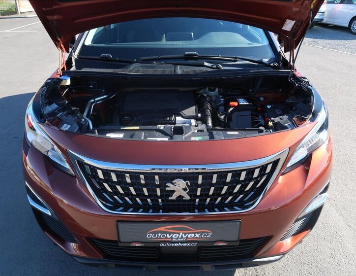 Peugeot 3008 SUV / Terénní 1,2 l 96 kw