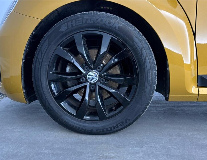 Volkswagen Beetle Hatchback 1,2 l 77 kw