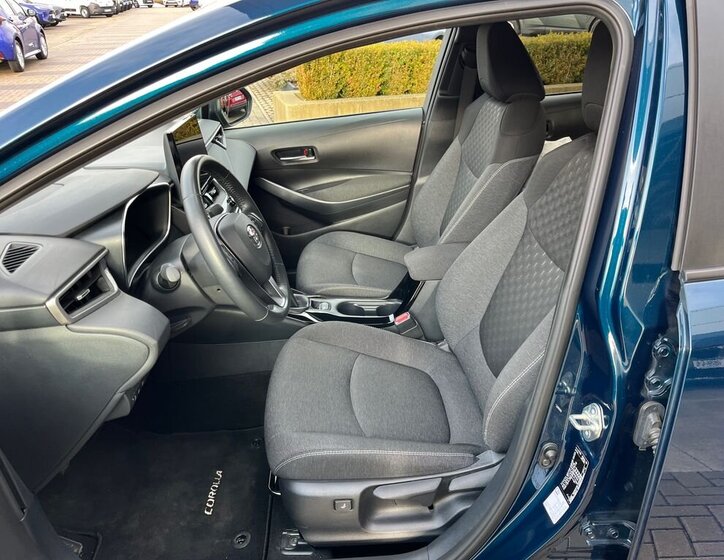 Toyota Corolla Sedan 1,5 l 92 kw