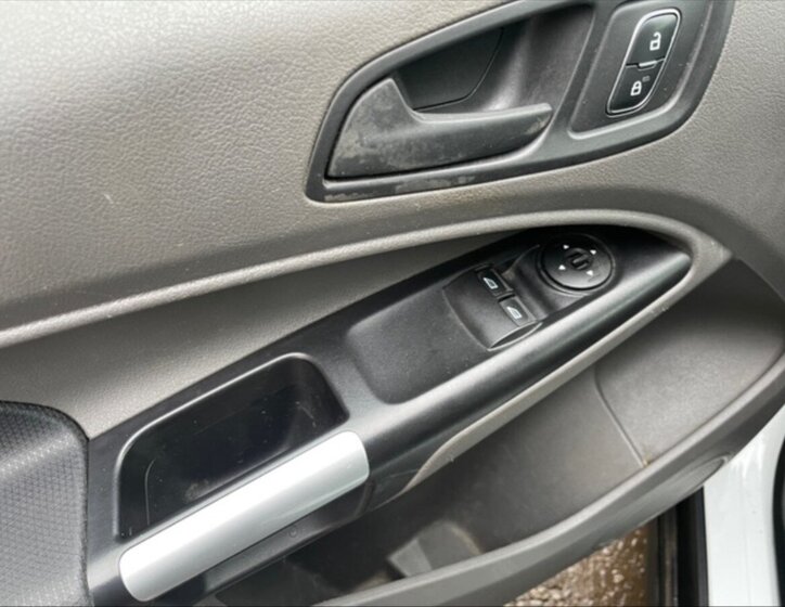 Ford Tourneo Connect Ostatní 1,5 l 73 kw