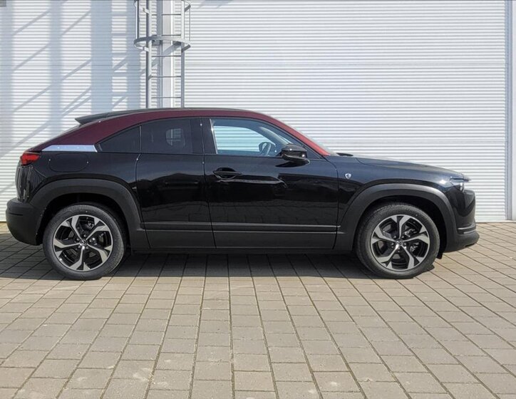 Mazda MX-30 Hatchback 829,0 125 kw