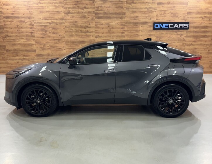 Toyota C-HR 2