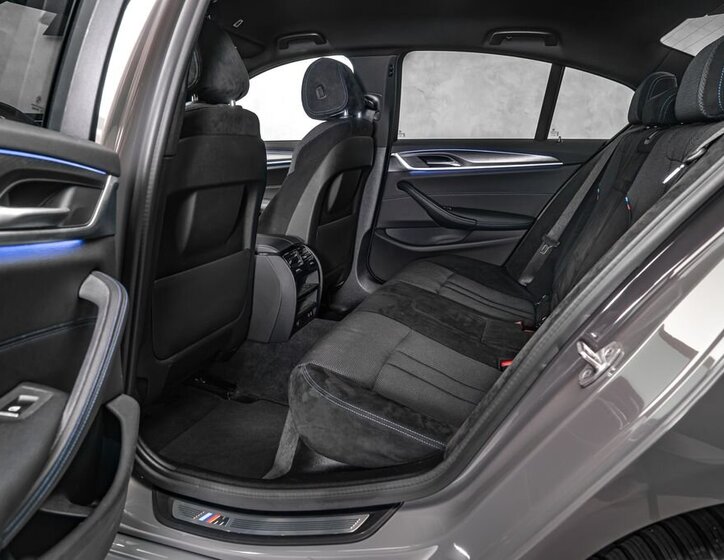 BMW Řada 5 Sedan / Limuzína 2,0 l 140 kw