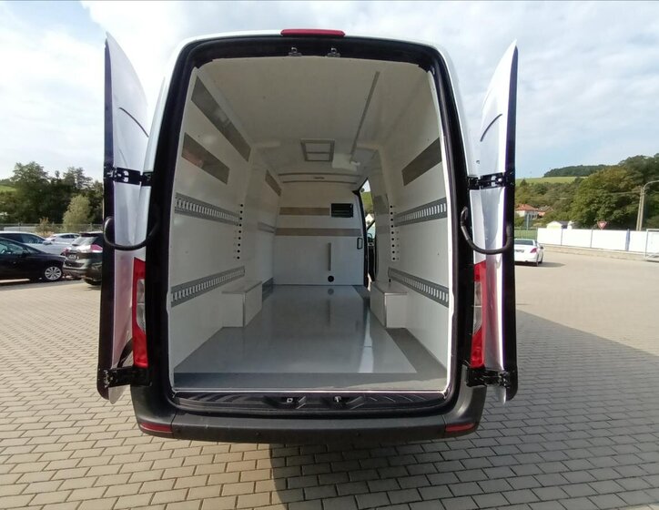 Mercedes-Benz Sprinter Ostatní 3,0 l 140 kw