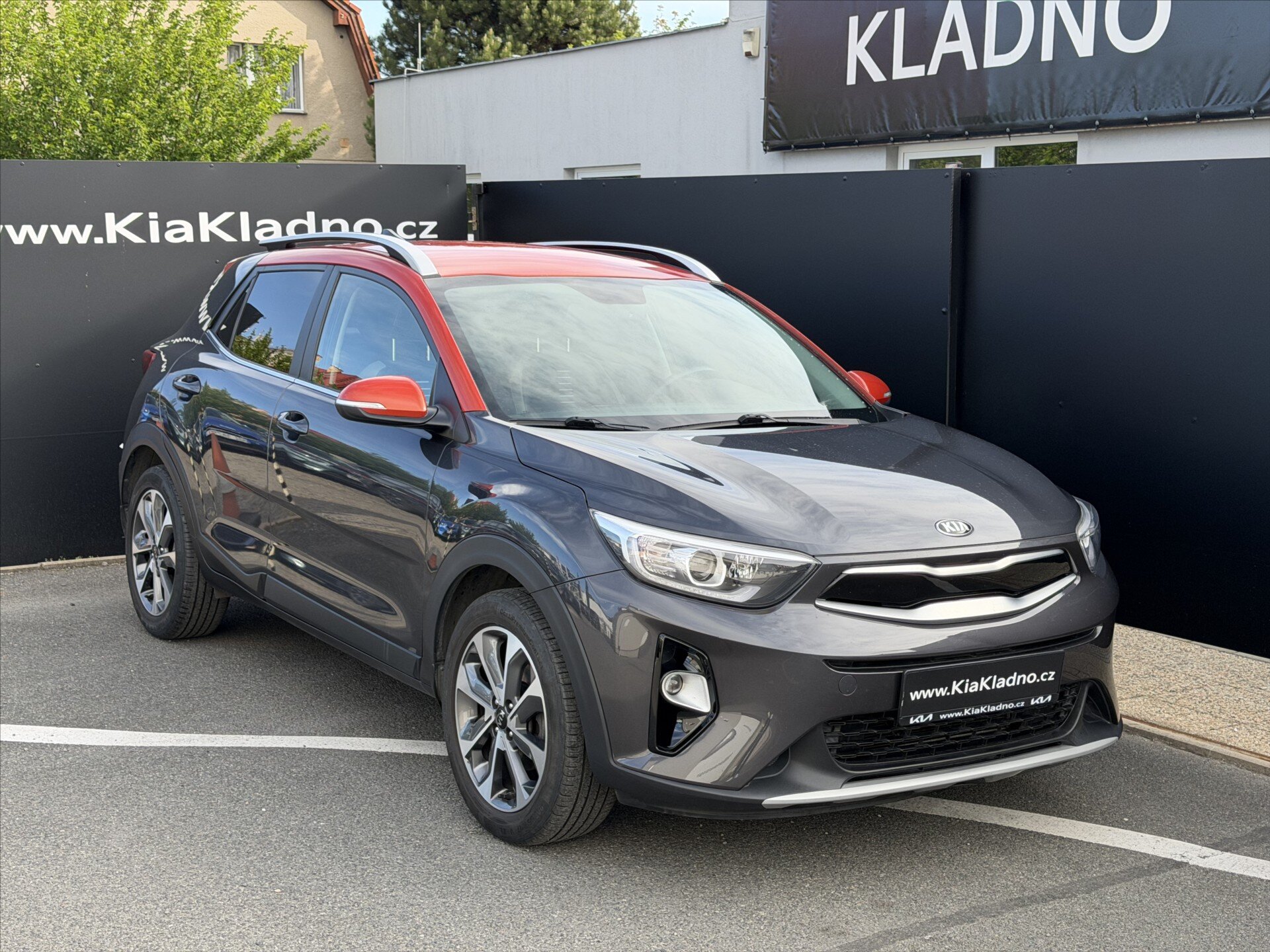 KIA Stonic SUV / Terénní 1,4 l 73 kw