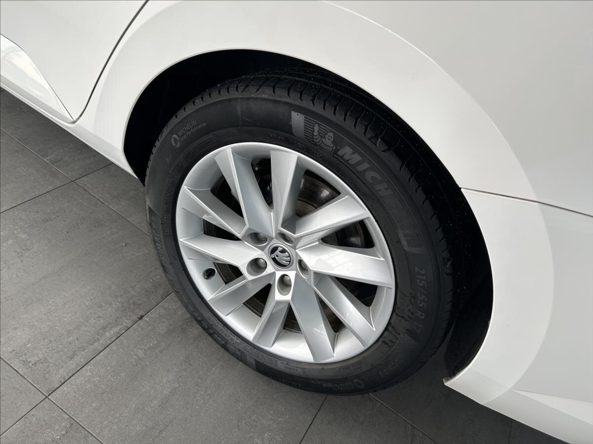Škoda Superb Sedan / Limuzína 2,0 l 110 kw