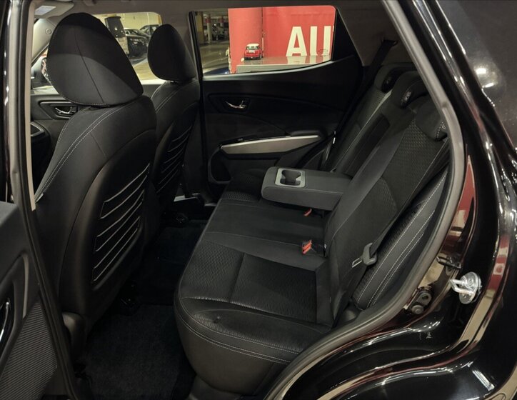 SsangYong Tivoli SUV 1,6 l 94 kw