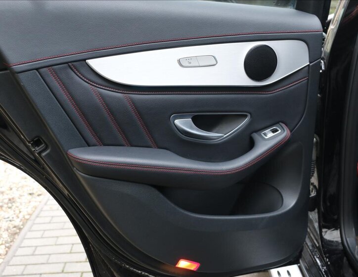 Mercedes-Benz GLC SUV / Terénní 3,0 l 270 kw