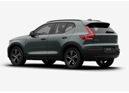 Volvo XC40 SUV / Terénní 2,0 l 120 kw