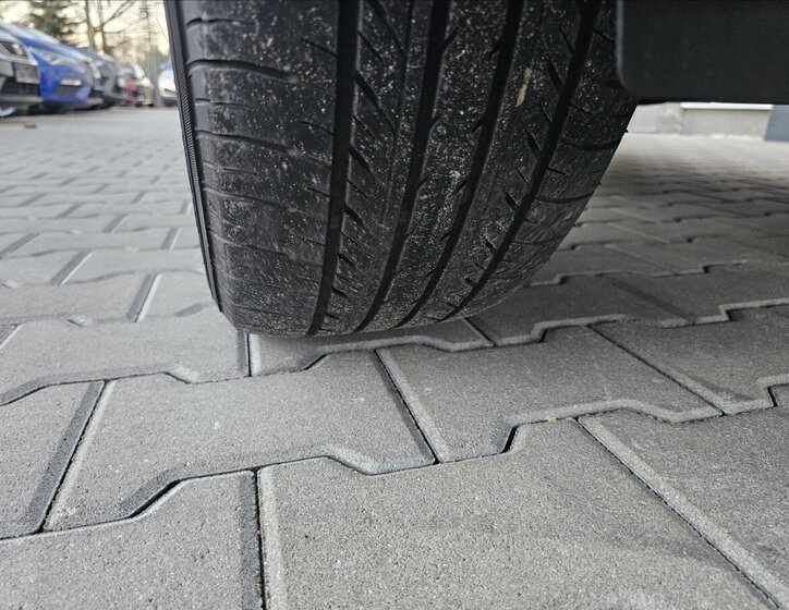 Mitsubishi Outlander 48