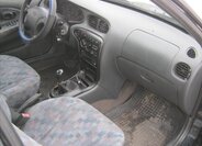 Hyundai Lantra Sedan 1,6 l 83 kw