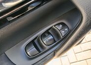 Nissan Qashqai SUV 1,6 l 120 kw