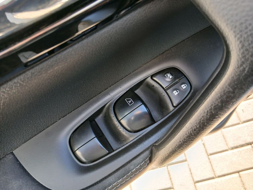 Nissan Qashqai SUV 1,6 l 120 kw