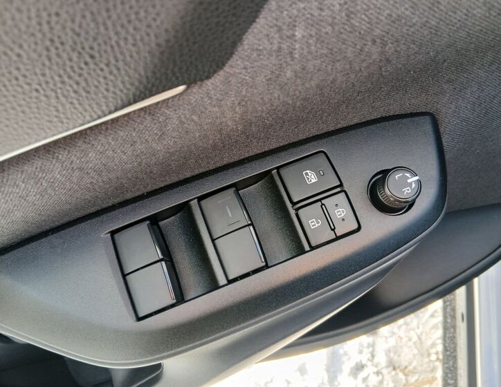 Toyota Yaris Cross 16