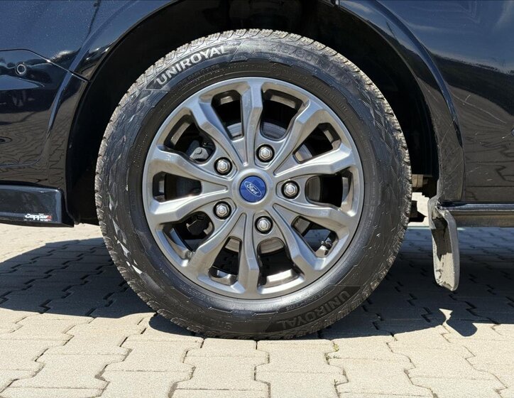 Ford Tourneo Custom MPV 2,0 l 136 kw