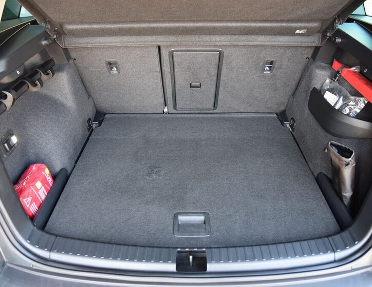 Škoda Karoq SUV / Terénní 1,5 l 110 kw