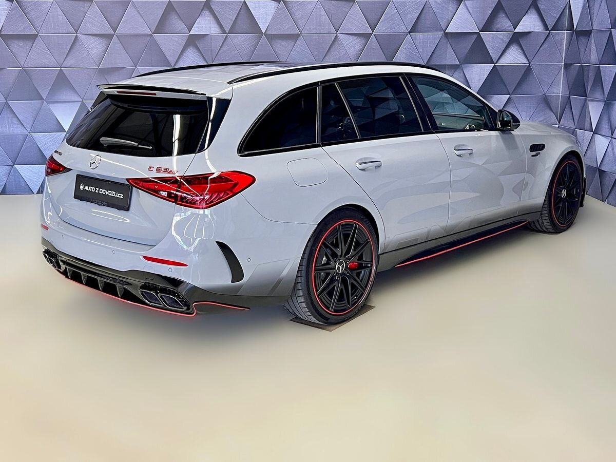 Mercedes-Benz Třídy C Kombi 2,0 l 500 kw