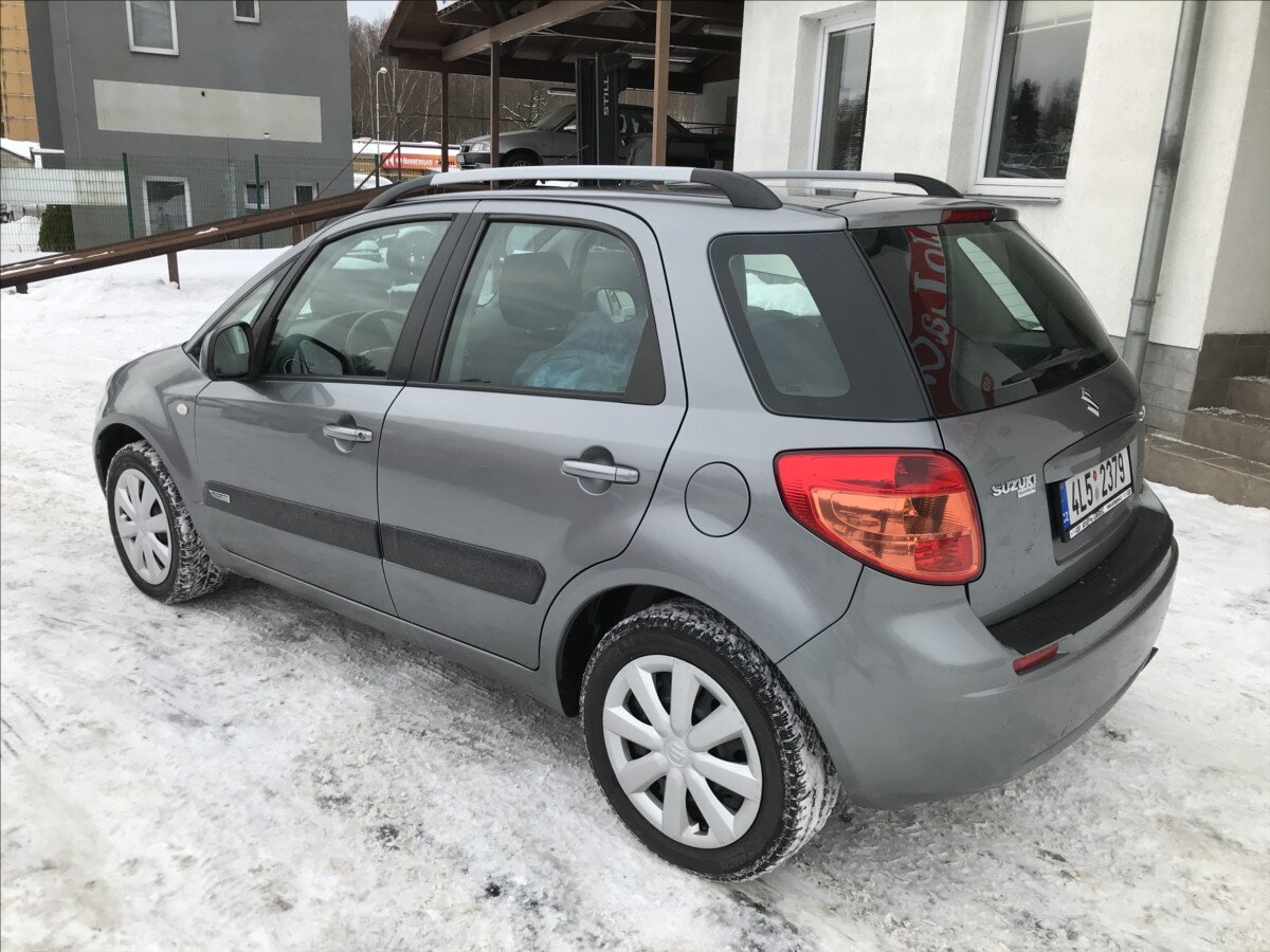 Suzuki SX4