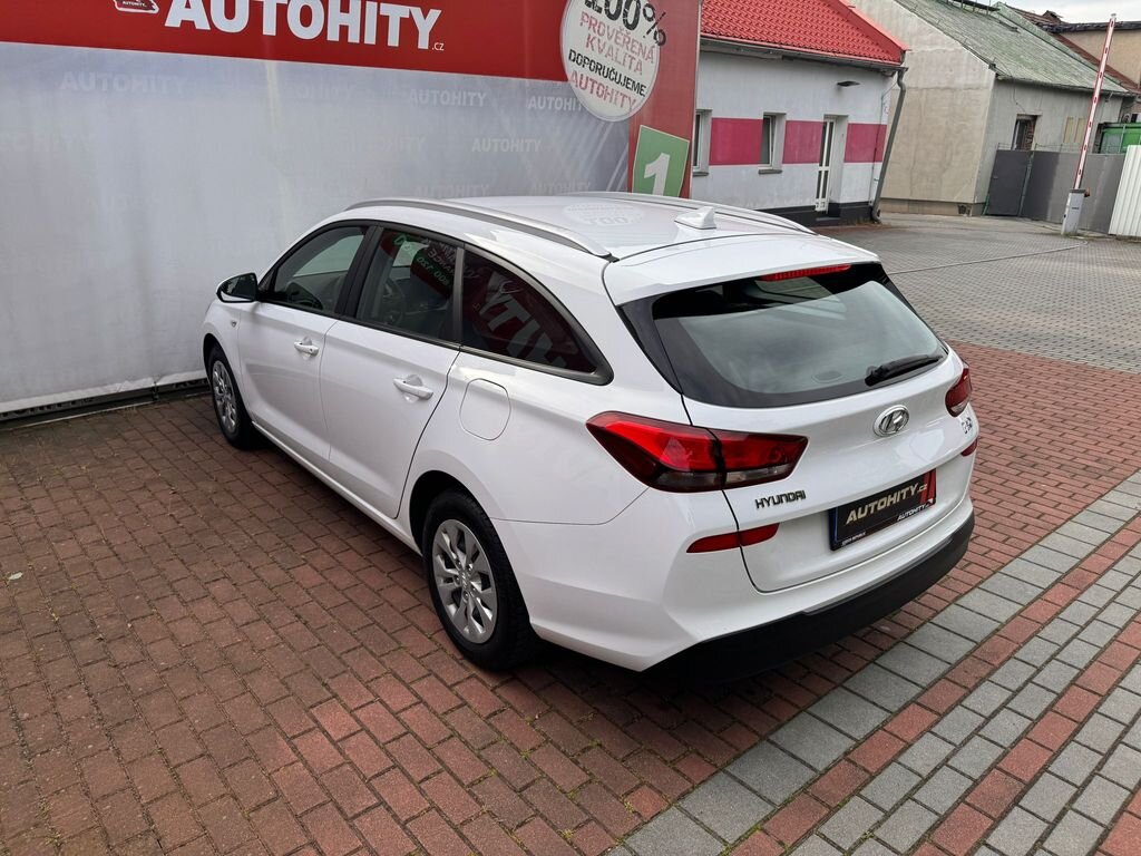 Hyundai i30 Kombi 998,0 88 kw