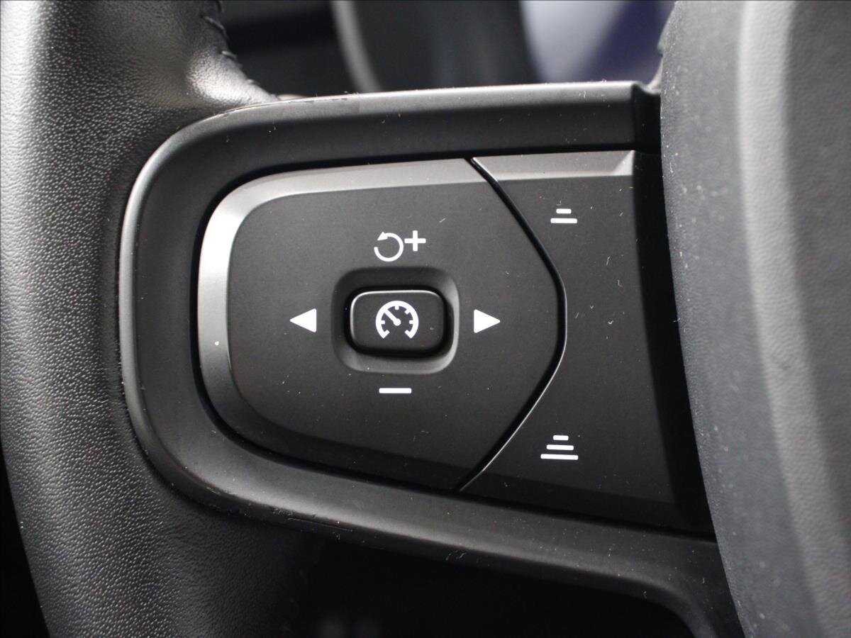 Volvo XC40 SUV 1,5 l 115 kw