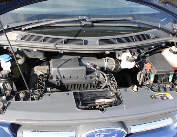 Ford Tourneo Custom 27