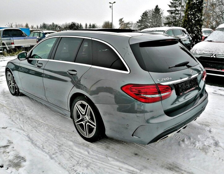 Mercedes-Benz Třídy C 6