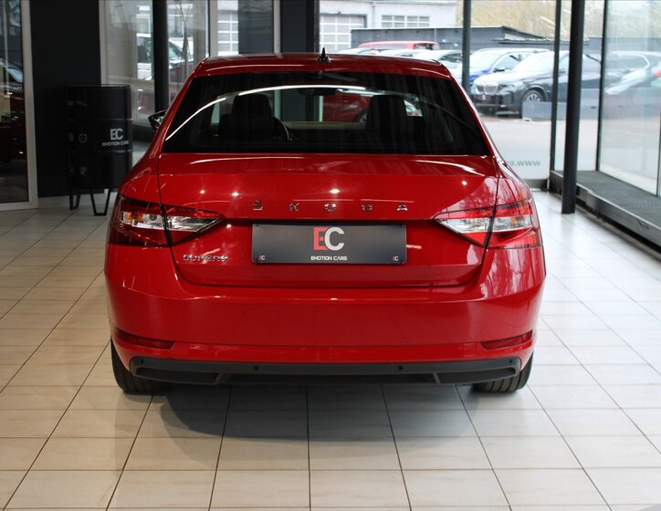 Škoda Superb Ostatní 2,0 l 110 kw