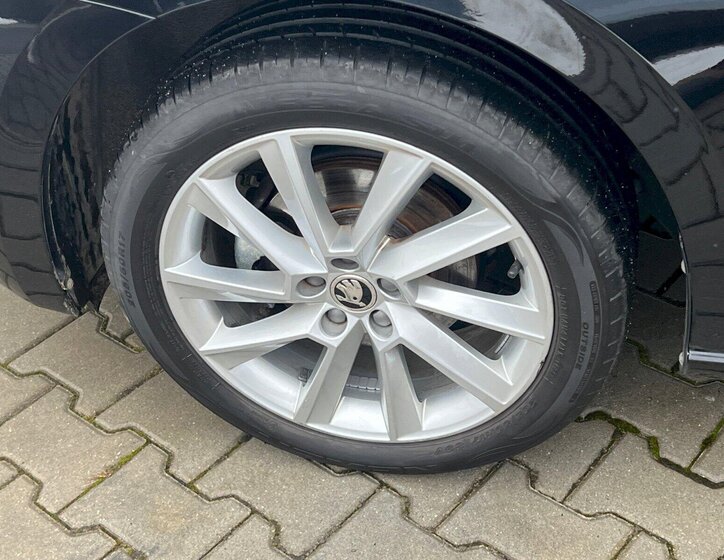 Škoda Scala Hatchback 1,0 l 85 kw