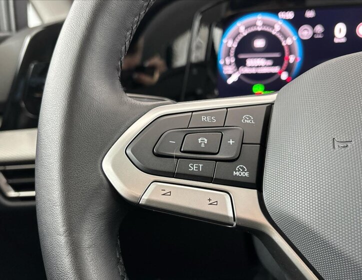 Volkswagen Golf Kombi 1,5 l 110 kw