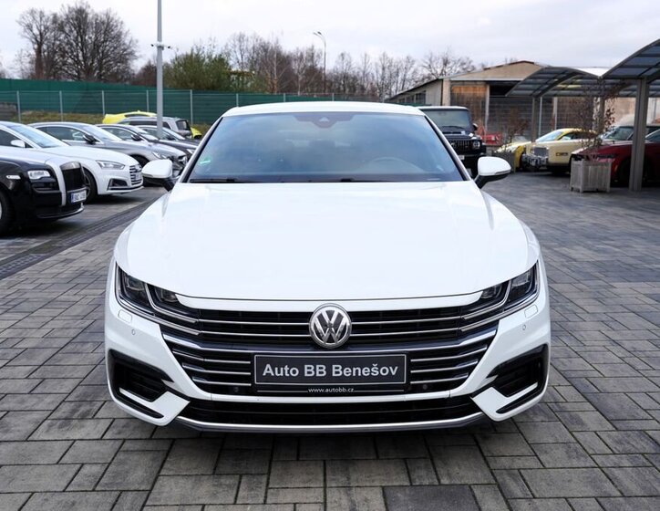 Volkswagen Arteon 1
