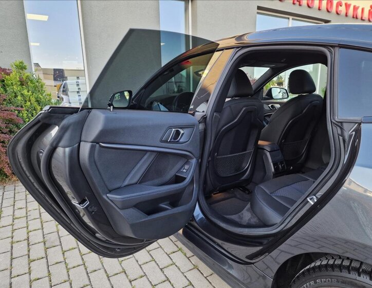 BMW Řada 2 Sedan 2,0 l 110 kw