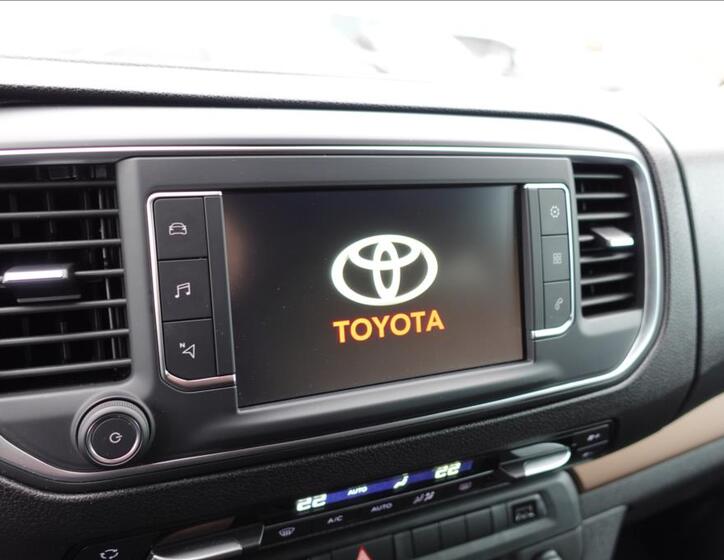 Toyota ProAce Verso 19