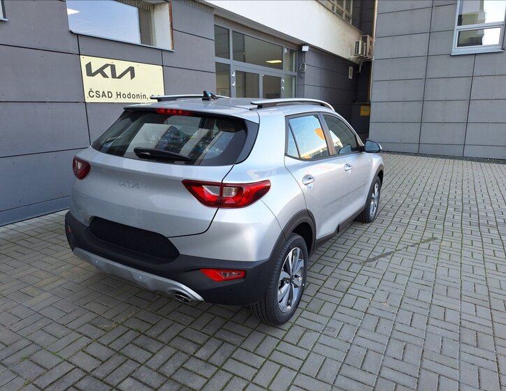 KIA Stonic 6
