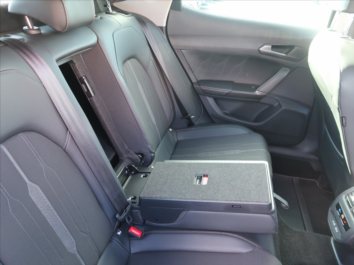 Cupra Formentor SUV / Terénní 2,0 l 140 kw