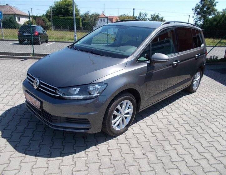 Volkswagen Touran 3