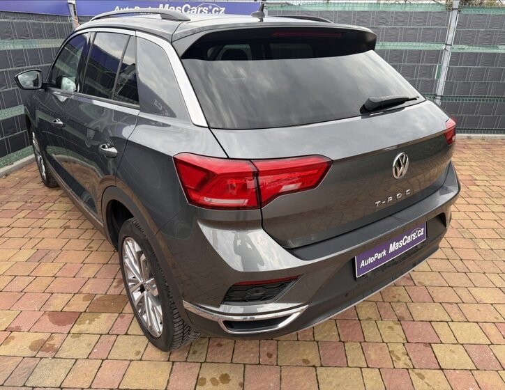 Volkswagen T-Roc SUV / Terénní 999,0 85 kw