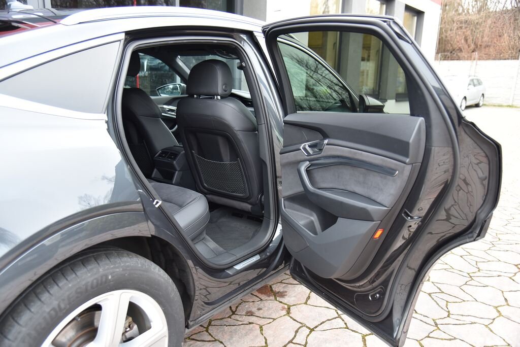 Audi e-tron SUV 0,0 300 kw