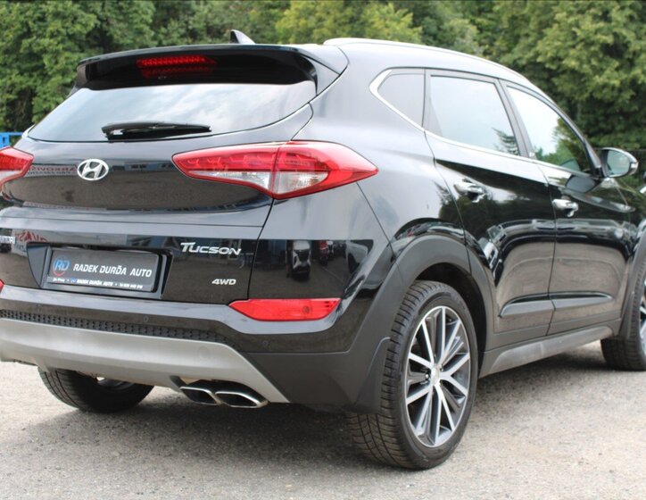 Hyundai Tucson SUV 2,0 l 100 kw