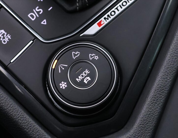 Volkswagen Tiguan SUV / Terénní 2,0 l 140 kw