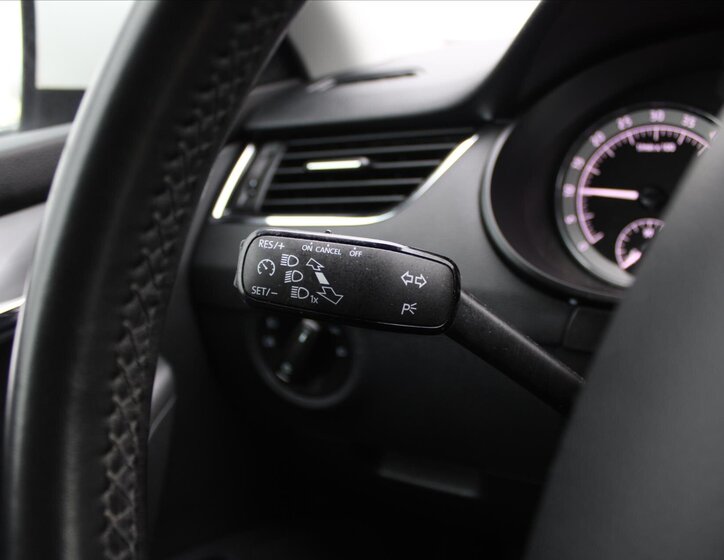 Škoda Octavia Liftback 1,6 l 85 kw