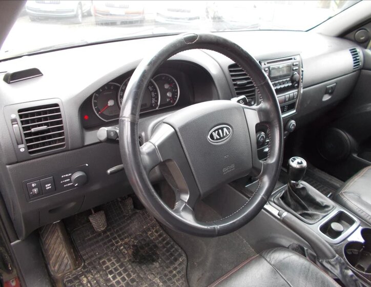 KIA Sorento SUV / Terénní 2,5 l 125 kw