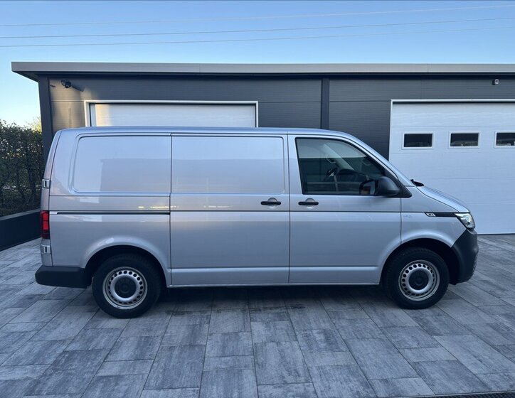 Volkswagen Transporter Skříň 2,0 l 110 kw