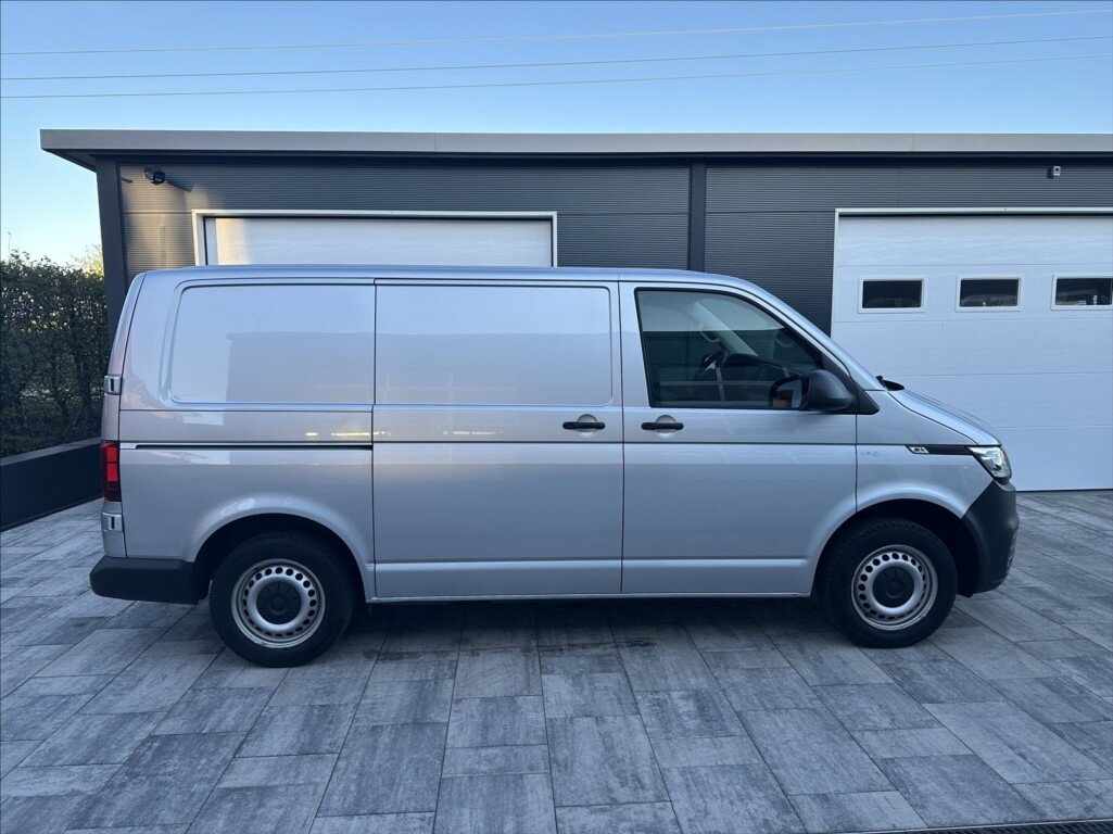 Volkswagen Transporter Skříň 2,0 l 110 kw