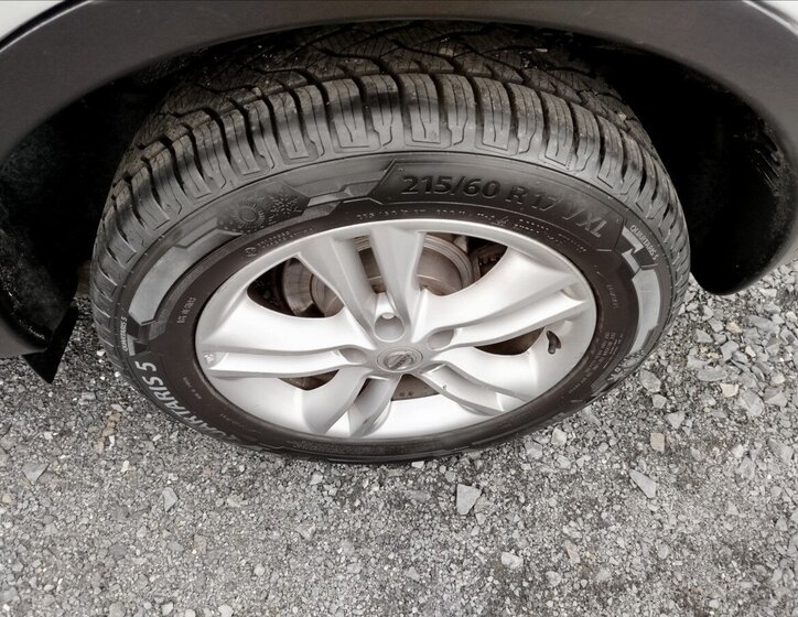 Nissan Qashqai SUV 2,0 l 110 kw