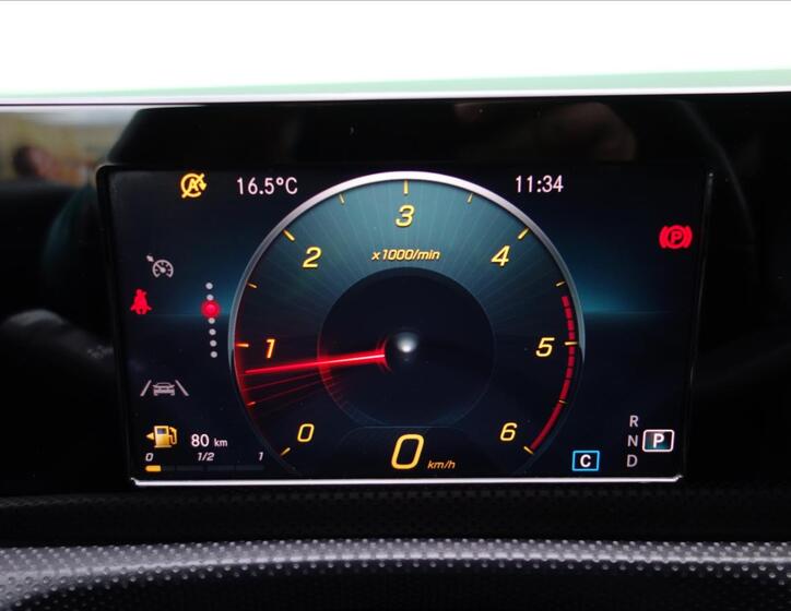 Mercedes-Benz CLA 22